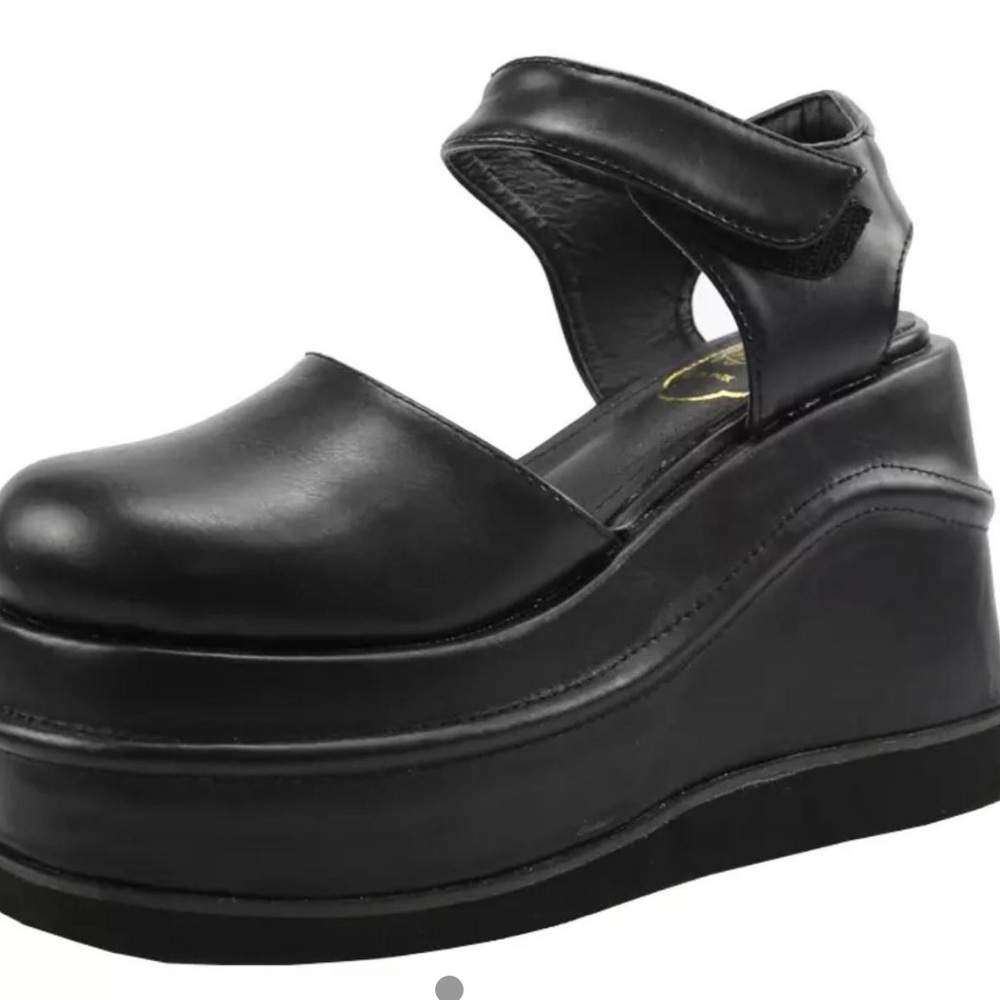 Unif wave platform shoe